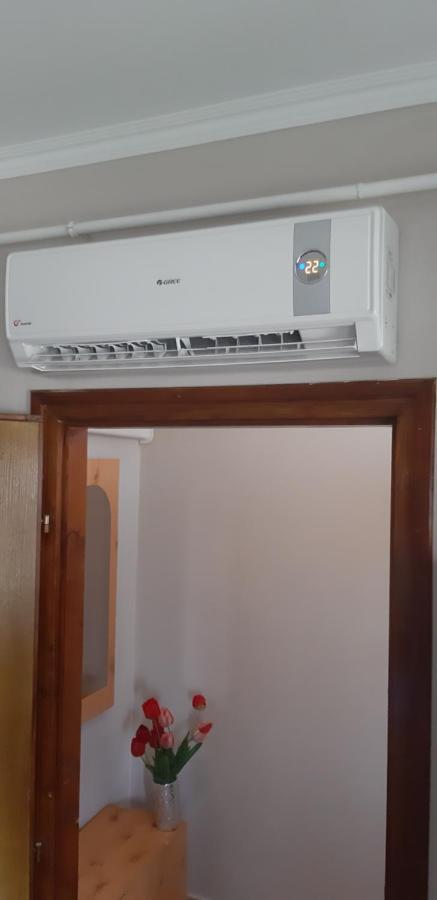 Flora Apartman غيولا المظهر الخارجي الصورة
