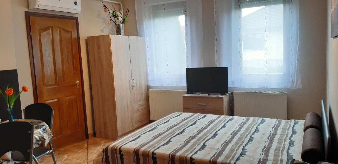 Flora Apartman غيولا المظهر الخارجي الصورة